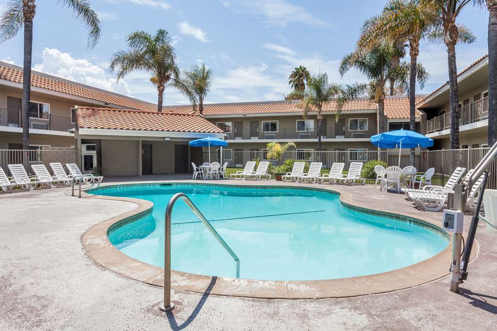 Travelodge By Wyndham Hemet Ca Fasilitas foto